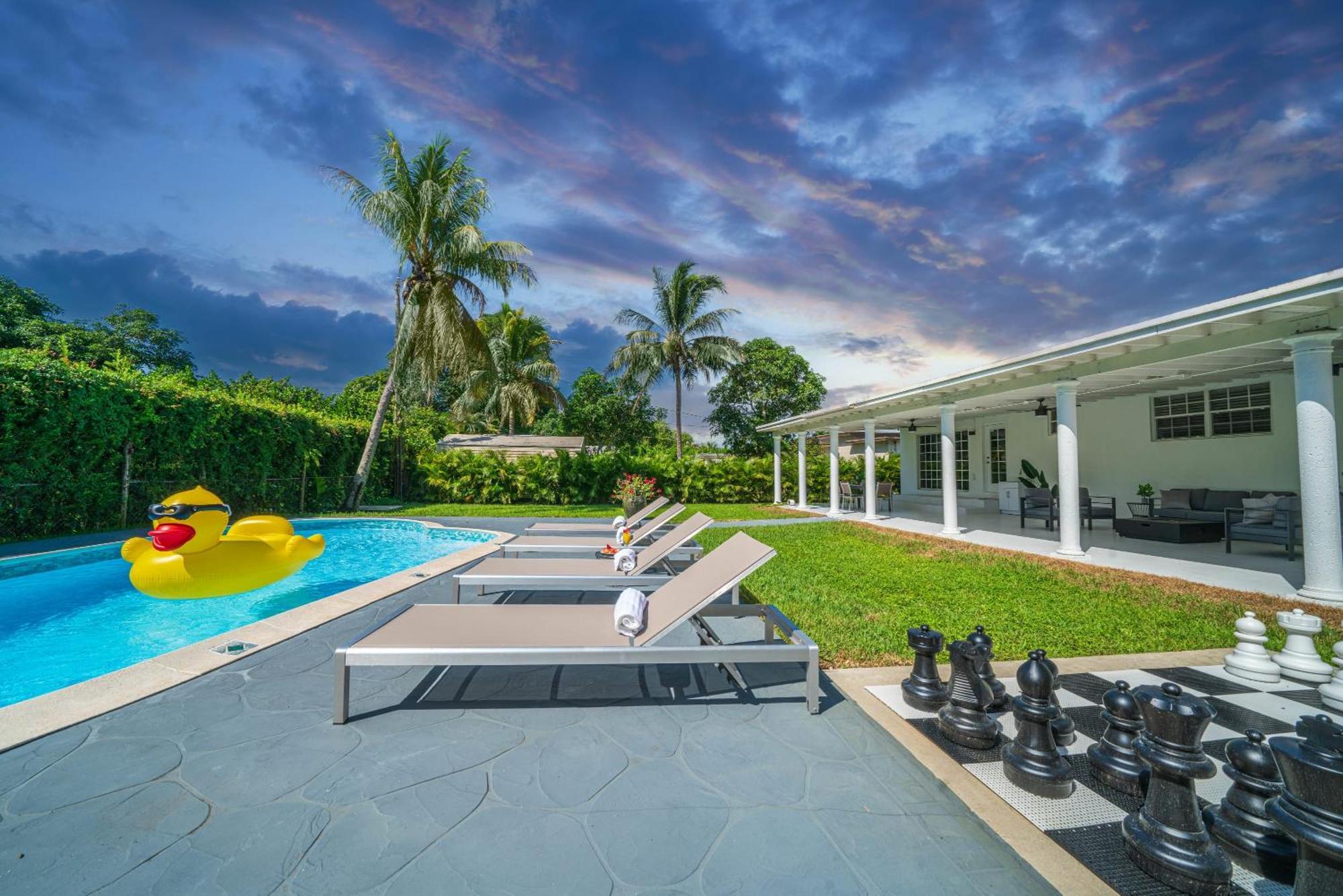 New Tropical Oasis Retreat In Miami Villa Luaran gambar